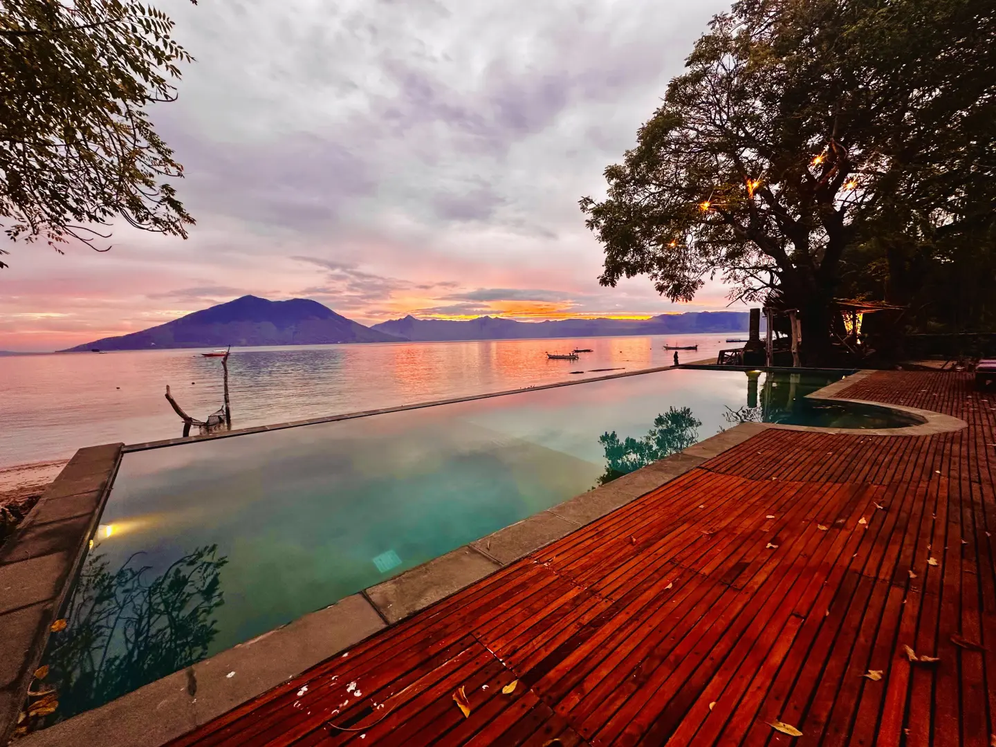 Beachfront Infinity Pool
